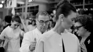 Cristóbal Balenciaga llega al streaming .Cortesía